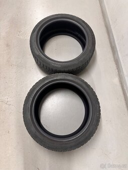 2x PIRELLI SOTTOZERO WINTER 240 S.II 235/45/18 - 3