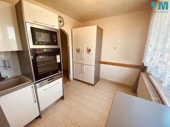 Prodej bytu 3+1 (64 m2) se zahrádkou, balkonem, garáží a skl - 3