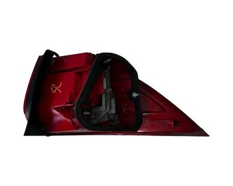 Levé zadní vnější světlo 1K9945095 VW Golf 5 kombi r.v. 2007 - 3