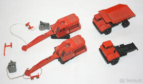 Hračka, hračky DDR, NDR, model 2x bagr + 2x nákladní auto - 3