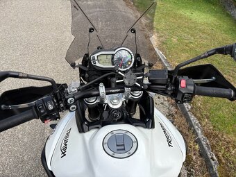 Triumph Tiger 800 XRx - 3