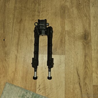 Bipod na weaver lištu - 3