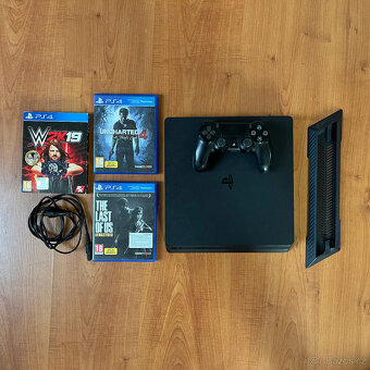 Playstation 4 Slim | PS4 Slim | 1TB | Výborný stav | 1 ovlad - 3