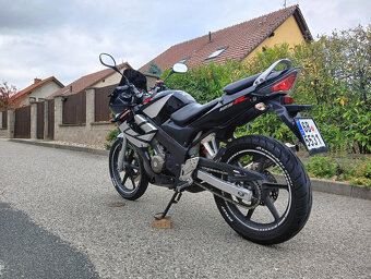 Honda CBR125R - 3