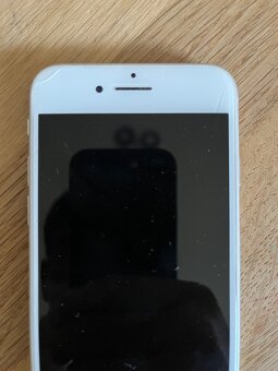 Apple iPhone 8, 64 GB, silver - 3