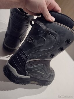 Snowboardy boty Generics 43-44 velikost - 3