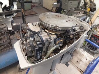 lodní motor Evinrude 15 HP - 3