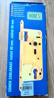 Klika dveřní Šárka 3 kusy, rozteč 90 + zámek - NOVÉ - 3