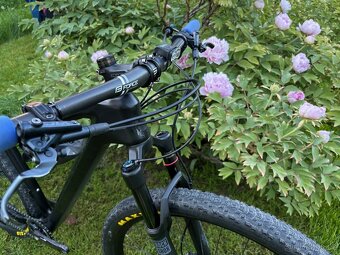 Skvělé závodní karbonové ultra lehké kolo OG Evkin, 29",M r - 3