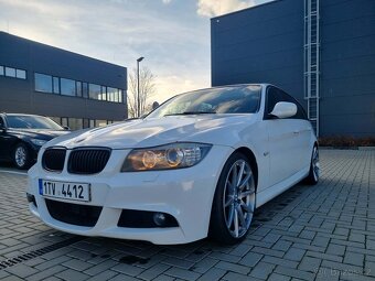 BMW E91 325D LCI 150kW Manual Tovární M Paket - 3