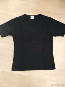 7 ks nových triček bez potisku, různých viz popis - 3