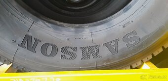 Záběrové nákladní pneu 295/80R22,5 - 3