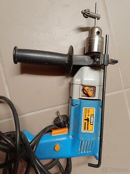 Starší plně funkční příklepová vrtačka Narex - 3