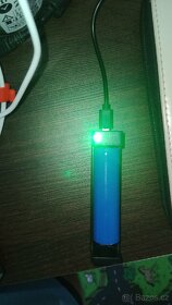 usb nabijecka baterií 18650 - 3