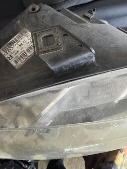Prave svetlo halogen audi a4 b7 - 3