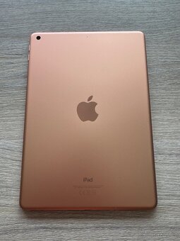 Ipad (2018) 32 GB zlatý - 3