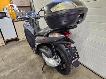 Honda SH 300i - 3