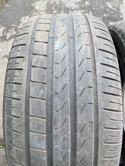 Prodám 2ks pirell 225/45 r17 - 3