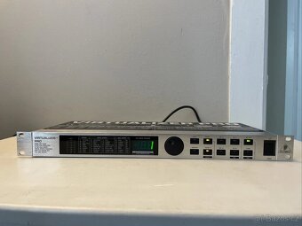 Behringer Virtualizer - 3