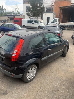Ford Fiesta na díly - 3