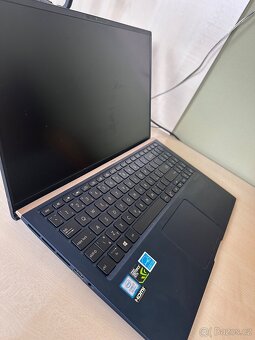Asus zenbook 15 UX533F - nefunkční displej - 3