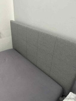 Krásná polstrovaná postel 140x200 - 3