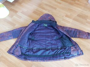 Prodám dámskou lyžařskou bundu, velikost 38/M - 3