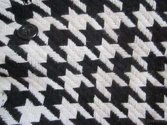 Zimní teplý kabát vel. M/38, 51% vlny, podšívka bavlna - 3