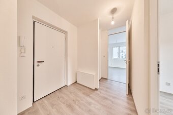 Prodej bytu 3+kk s balkonem (sprchový kout) - 3