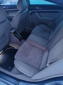 Superb 2,8 2006 lpg - 3