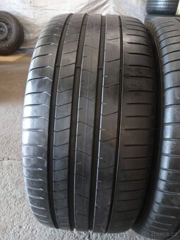 2xletní pneu 255/35/19 Pirelli. Runflat. - 3