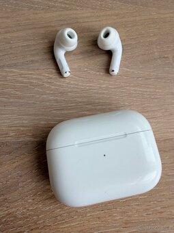 Apple AirPods Pro 1 - 3