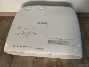Projektor EPSON EH-TW6700W + wifi transmitter WIT 4S-G0 - 3