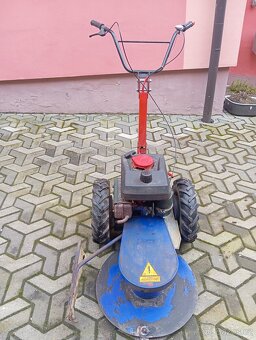 Rotační sekačka. - 3
