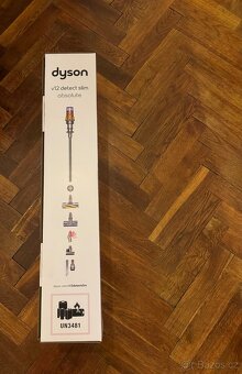Tyčový vysavač Dyson V12 Detect Slim Absolute nový - 3