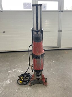 Jádrová vrtačka Hilti DD 200 + vrtací souprava Hilti DD-HD 3 - 3