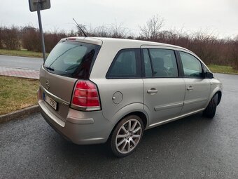 Opel Zafira 1.9 cdti 110 kw 7 míst automat ok - 3