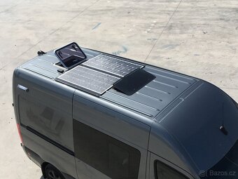 Automobilové střešní okno - 3