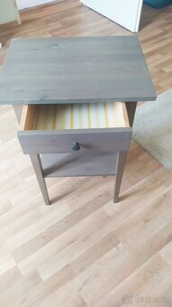 Noční stolek Ikea - 3