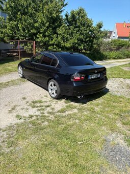 Prodám BMW e90 330i - 3