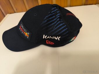 Red Bull Racing, oficiální týmová kšiltovka Sergio Perez - 3