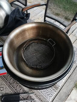 Gril COBB na dřevěné uhlí/ brikety - 3