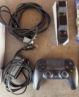 PS5 s 825GB + 2TB SSD s mechanikou a TV Samsung - 3
