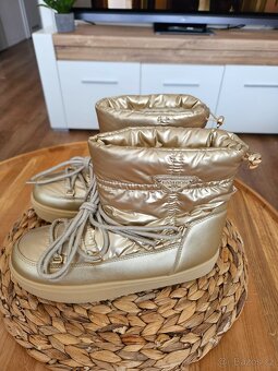 Nové kožíškové sněhule, velikost 40 - 3