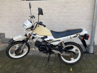 Jawa 585 Mosquito - 3