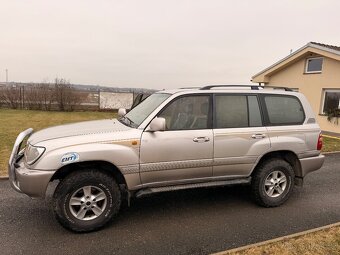 Toyota Land Cruiser 100 - 3