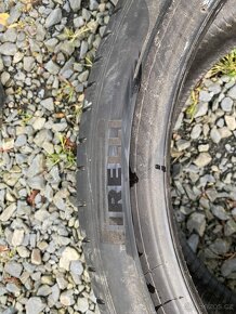 Prodam 2.ks letnich pneu 275/35R20 pirelli runflat - 3