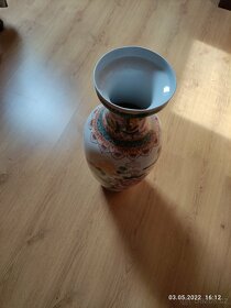 Vysoká porcelánová váza - 3