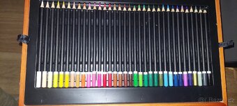 Pastelky, fixy, voskových, a dalsi 174ks - 3