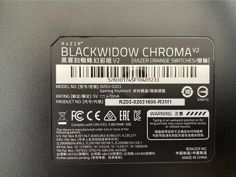 Razer BlackWidow Chroma V2 - 3